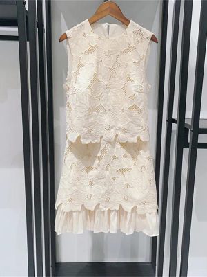 Women's 2025 Backless Lace Dress - Summer Ruffle Crewneck Elegant